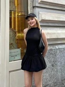 Καλοκαιρινό γυναικείο αμάνικο μαύρο φόρεμα φούσκα σέξι μίνι φόρεμα για καθημερινό πάρτι