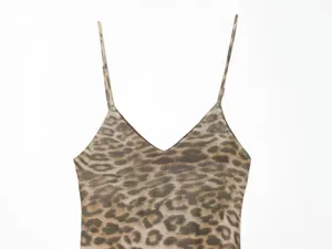Leopard print slip dress detail crop, V-neck camisole design, slim fit summer fashion.