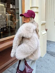 Fashion women's loose artificial fur lapel jacket, stylish European street style winter coat.