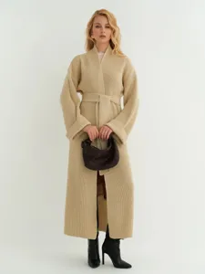 Dames lang gebreid vest, oversized model met stijlvolle riem, comfortabele herfstkleding.