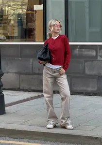 Lässiger Strick-Knopfcardigan für Damen, einfarbiger dünner Pullover mit Rundhalsausschnitt.