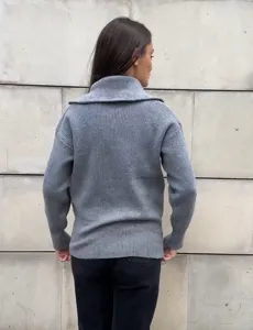 Grey knitted cardigan for women, long sleeve zip up sweater jacket with lapel collar.