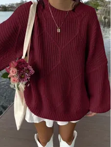 Gemütlicher dunkelroter Strickpullover für Damen, lockerer Oversized Pullover Herbst.