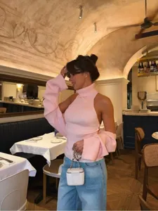 Γυναικείο ροζ halter πλεκτό τοπ chic lifestyle λεπτομέρεια όψη μόδα στυλ ρουχισμού