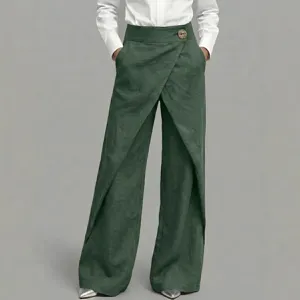 Dunkle grüne Leinen-Weitbeinshose mit hoher Taille, asymmetrischer Wickelfront und Holzknopf.