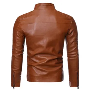 Veste de moto en cuir PU marron pour homme col montant vue dos avec details de rayures.