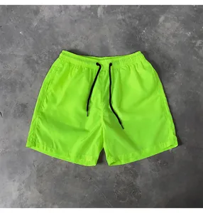 Neongrüne Herren Freizeit Strandshorts Sommer Shorts bequeme Passform stylisches Design