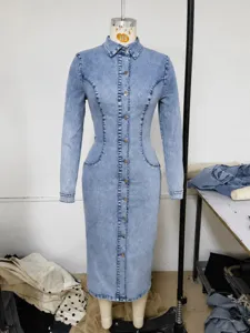 Abito in denim slim a maniche lunghe da donna, abito midi casual monopetto in jeans.
