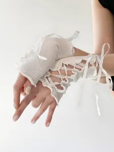 Chauffe-bras en dentelle blanche avec ruban, gants sans doigts style Y2K lolita.
