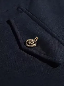 Chaqueta blazer azul marino slim fit para hombre detalle de bolsillo con boton dorado