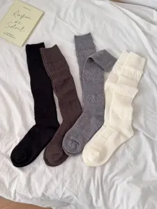 Calze lunghe invernali in maglia, calze alte calde per stivali da donna, comfort quotidiano.