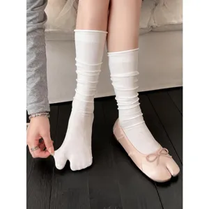 Summer thin women's split toe socks, white two-toe slouchy calf socks for daily wear.