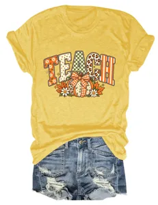 Vrouwen herfst Teach pompoen grafisch korte mouw geel t-shirt met denim shorts blik