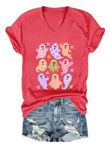 Γυναικείο casual t-shirt V-neck κοντομάνικο μπλουζάκι με print φάντασμα και denim σορτς.