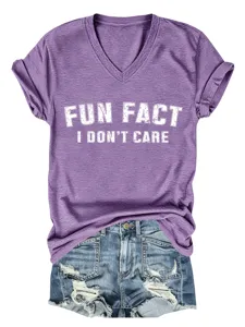 Mujer casual cuello en V manga corta camiseta con estampado de letras, top morado.