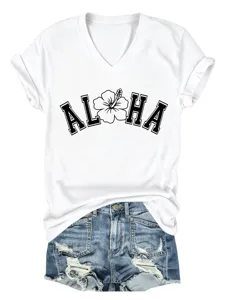Vue détaillée d'un t-shirt blanc décontracté à col V et manches courtes imprimé Aloha.