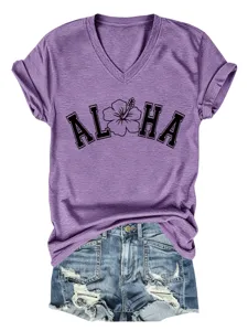 T-shirt femme décontracté col V manches courtes avec imprimé fleur Aloha et short en jean.