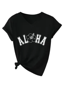 Vue detaillee du t-shirt femme noir a col V manches courtes avec graphique Aloha et noeud.