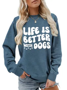 Lässiges blaues Damen Sweatshirt mit Rundhalsausschnitt und tollem Haustier Spruch Print.