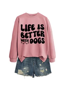Rosa Sweatshirt mit Hundeprint und Jeansshorts Detail, lässiges Damen Bekleidung Set.