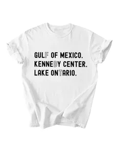Casual wit dames t-shirt met korte mouwen en stijlvolle typografische opdruk.