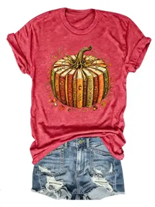 Damen Herbst Kürbis Buch Grafik Kurzarm Freizeit T Shirt kombiniert mit Jeans Shorts.