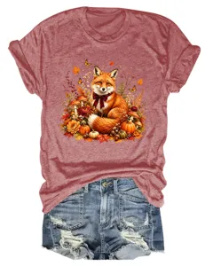 Damen süß herbstlich fuchs grafik kurzarm rundhals t-shirt kombiniert mit denim shorts.