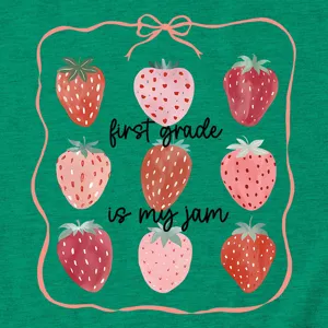 Detail de t-shirt vert avec joli motif de fraise et impression premiere classe.