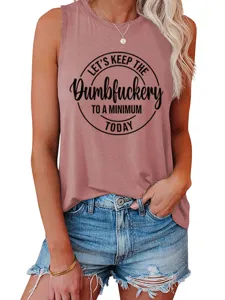 Gedetailleerd overzicht van de casual mouwloze top met grafische print, zachte stof en comfort.