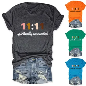 Dames korte mouw casual t-shirt met 11:11 grafische print en een comfortabele pasvorm.