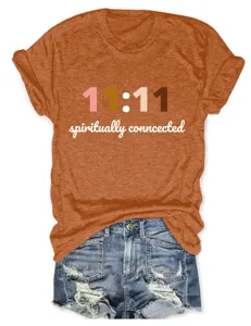 Casual dames korte mouw t-shirt met spirituele quote 11:11 print voor dagelijkse mode en stijl.