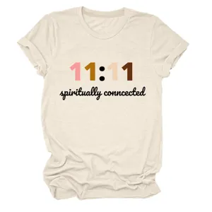Beige casual dames t-shirt met korte mouwen en spiritueel 11:11 grafische print.