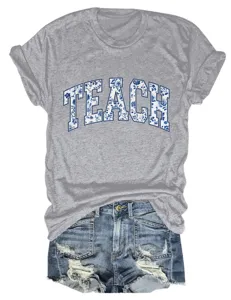 Dames casual korte mouw t-shirt met blauwe bloem letter print en denim korte broek.