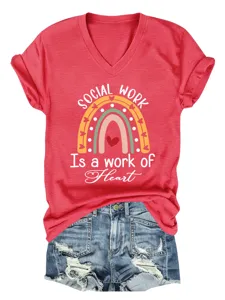 T-shirt femme col V manches courtes casual été avec motif cœur arc-en-ciel social work
