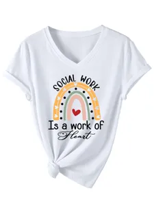 T-shirt femme travailleur social col V manches courtes avec joli graphique arc-en-ciel et nœud.