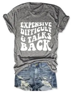 Casual dames grijs korte mouw T-shirt met grappige witte letterprint voor dagelijks gebruik.