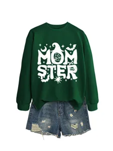 Grüner Damen Halloween Pullover mit Monster Print und Jeansshorts Set für den Herbst.