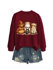 Felpa grafica con simpatica mucca delle Highland di Halloween da donna con pantaloncini.