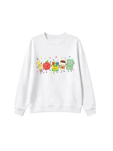 Detailansicht des niedlichen Sweatshirts mit bunten Schulbedarf-Grafiken und Notizbuch-Motiv.