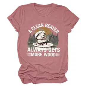 Nahaufnahme des lustigen Biber-Motivs und desweichen Stoffs dieses lässigen Kurzarm-Shirts.