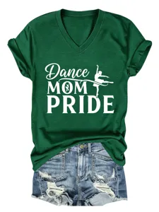 Σκούρο πράσινο γυναικείο κοντομάνικο t-shirt V-neck με τύπωμα dance mom pride και σχέδιο χορεύτριας.