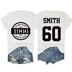 Γυναικείο casual t-shirt με στρογγυλή λαιμόκοψη και τζιν σορτς για γενέθλια κορυφαία.