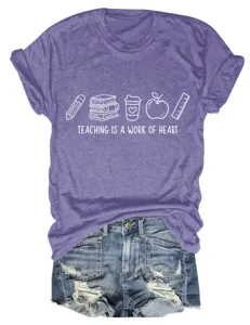 T-shirt décontracté pour femme à manches courtes et col rond avec imprimé graphique enseignant.