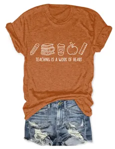 T-shirt décontracté à manches courtes pour femmes avec imprimé enseignant, haut confortable.