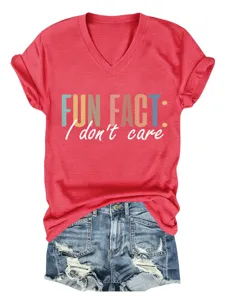 Maglietta grafica casual rossa con scollo a V e maniche corte con stampa divertente.