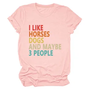 Casual roze dames t-shirt met korte mouwen en grappige letterprint grafische top.