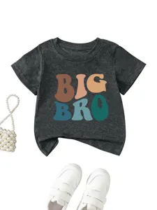 Detailed view of dark grey toddler short sleeve t-shirt with retro big bro letter print.