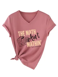 Maglietta grafica a collo V e maniche corte con dettaglio citazione matematica.