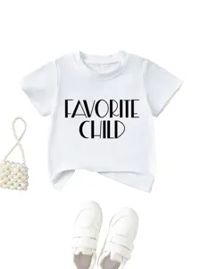 White kids short sleeve t-shirt with chic letter print, styled with pearl bag and sneakers.
