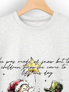 Felpa girocollo grafica natalizia da donna con simpatico design e morbida maglia.